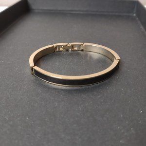 6.5 Inch Anne Klein Black And Gold Tone Bracelet